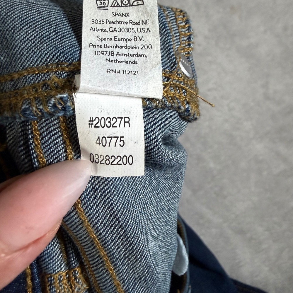 Spanx Flare Jeans Dark Wash Blue Pull On High Rise Denim 20327R Large - Picture 6 of 8